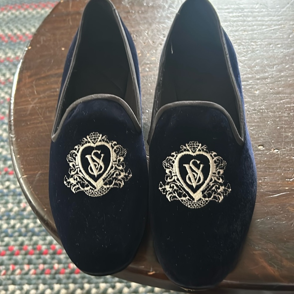 NWOT! Victoria's Secret Bedroom Smoking Slippers Logo Shoes Fabric Leather Sole
